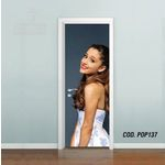 Adesivo De Porta Ariana Grande #03
