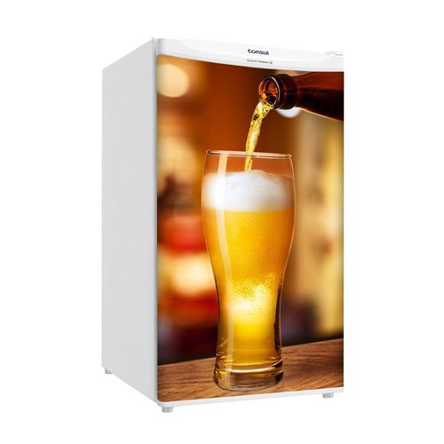 Adesivo Frigobar Decorativo Porta Servindo Cerveja