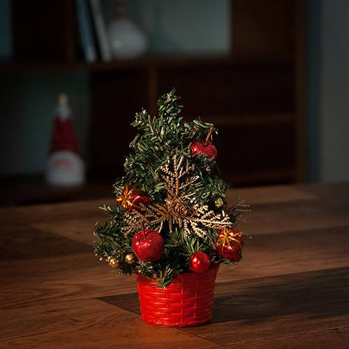 Tudo sobre 'Árvore de Mesa Decorada já é Natal 21cm - Orb Christmas'