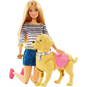 Barbie Familia Passeio com o Cachorrinho