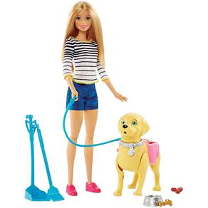 Barbie Family Barbie Passeio com Cachor Mattel
