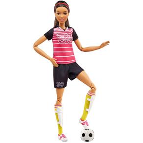 Boneca Barbie Mattel Made To Move - Jogadora de Futebol