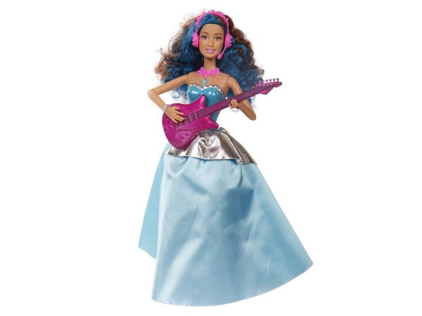 Tudo sobre 'Boneca Barbie RockN Royals - Erika - Mattel'