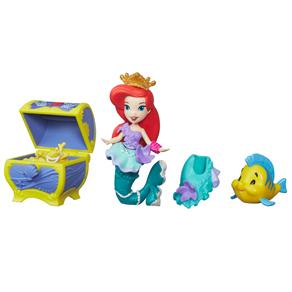 Boneca Princesa Disney Hasbro com Acessórios - Ariel