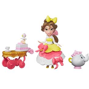 Boneca Princesa Disney Hasbro com Acessórios - Bela
