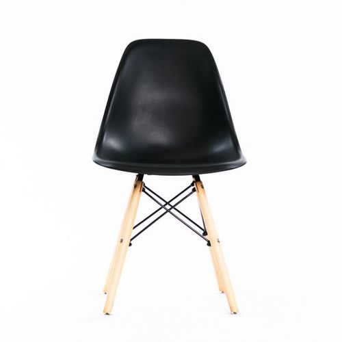 Cadeira Charles Eames Wood Dsw/pp - Preta