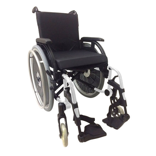Cadeira de Rodas K3 Alumínio Pés Removíveis 42cm Ortobras (Cód. 9500)