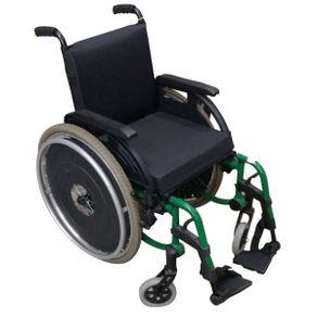 Cadeira de Rodas Ortobras K3 Alumínio Pés Removíveis 42cm Verde Folha (Cód. 15781)
