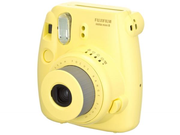 Câmera Instantânea Fujifilm Instax Mini 8 Amarelo - Flash Automático