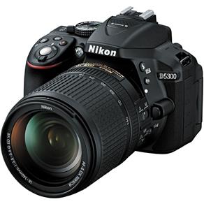 Câmera Nikon DSLR D5300 com Lente 18-140mm
