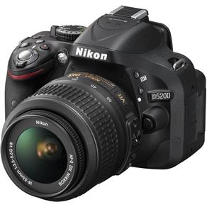 Câmera Nikon DSLR D5200 com Lente 18-55mm