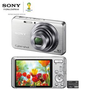 Câmera Sony DSC-W630 Prata C/ 16.1MP, LCD 2,7”, Zoom Óptico 5x, Vídeo HD, Panorâmica 360º, Menu Diversão, Detector de Face e Sorriso + Cartão MS 8GB