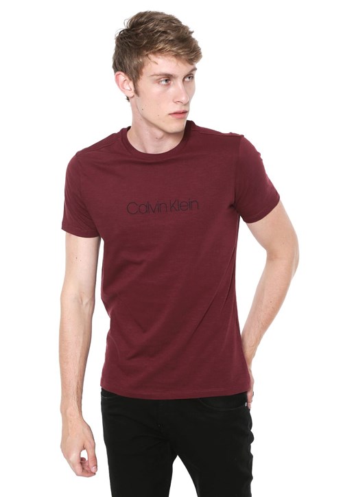 Camiseta Calvin Klein Básica Bordô