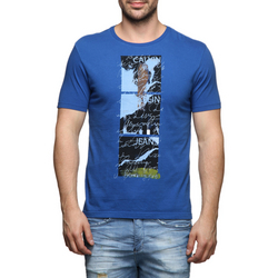 Tudo sobre 'Camiseta Calvin Klein Jeans M/C Paisagem'