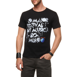 Tudo sobre 'Camiseta Masculina o Maior Festival Dimona Preta'