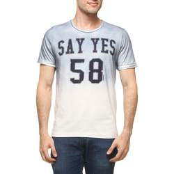 Tudo sobre 'Camiseta Sommer Say Yes 58'