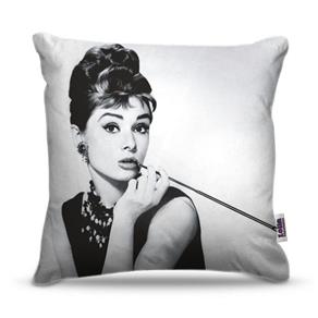 Capa de Almofada - Retro - Audrey Hepburn - Referência: RET005