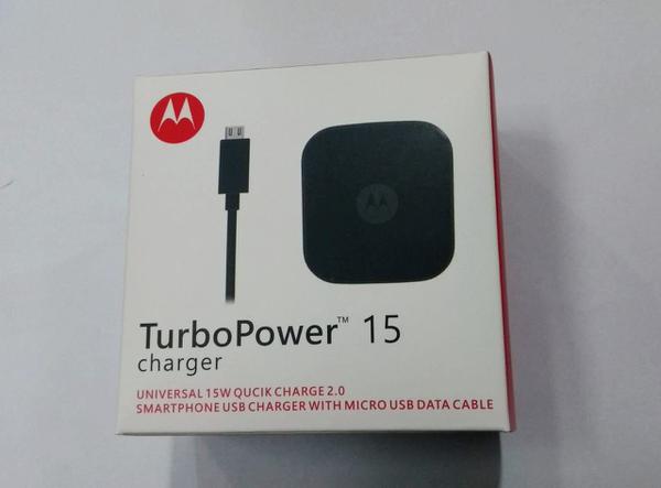 Carregador Turbo Power 15 Charger - Motorola