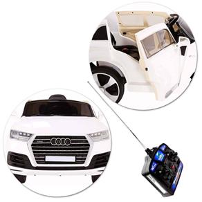 Carrinho Eletrico Infantil Audi Q7 SUV Branco Controle Remoto Entrada Auxiliar MP3 12V 2 Portas