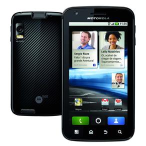 Celular Desbloqueado Claro Motorola Atrix Preto com Android 2.3, Câmera 5.MP, 3G, Wi-Fi, GPS, Dual-Core, Bluetooth, Motoblur e Fone de Ouvido