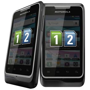 Celular Desbloqueado Motorola MOTOSMART ME XT305 Preto/Prata Dual Chip com Câmera 2MP, Android 2.3, MP3, FM, 3G, GPS, Wi-Fi, Bluetooth e Cartão 4GB