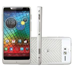 Celular Desbloqueado Motorola RAZR™ I Branco com Processador Intel® de 2 GHz, Tela de 4.3’’, Android 4.0, Câmera 8MP, Wi-Fi, 3G, NFC e GPS - Oi