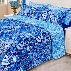 Tudo sobre 'Colcha Casal Boutis Agatha Azul com 2 Porta Travesseiros - Casa & Conforto'
