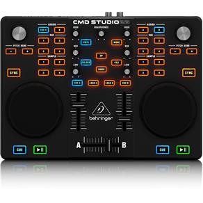 Controladora de DJ CMD Studio 2A - Behringer