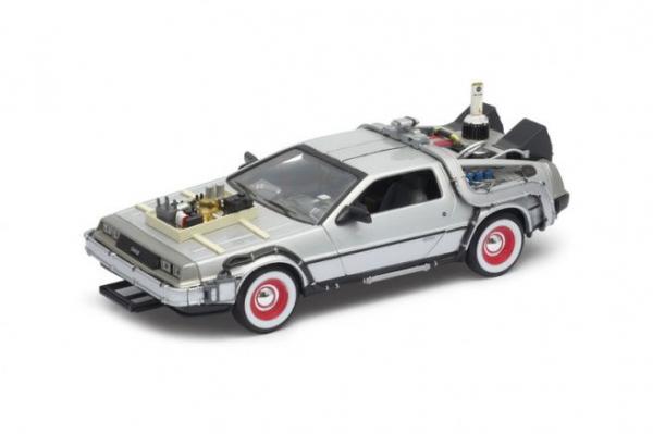 Delorean - Time Machine - Back To The Future III - 1/24 - Welly