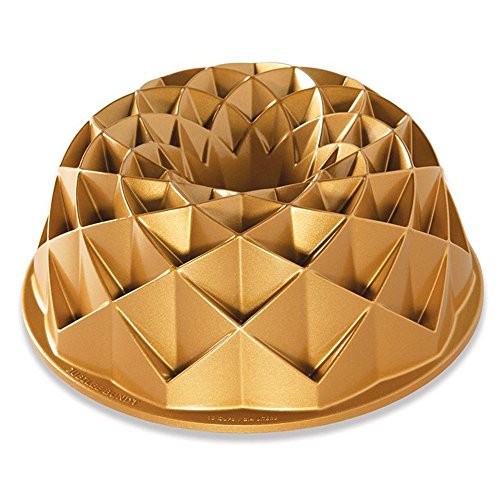 Forma para Bolo Nordic Ware Dourado