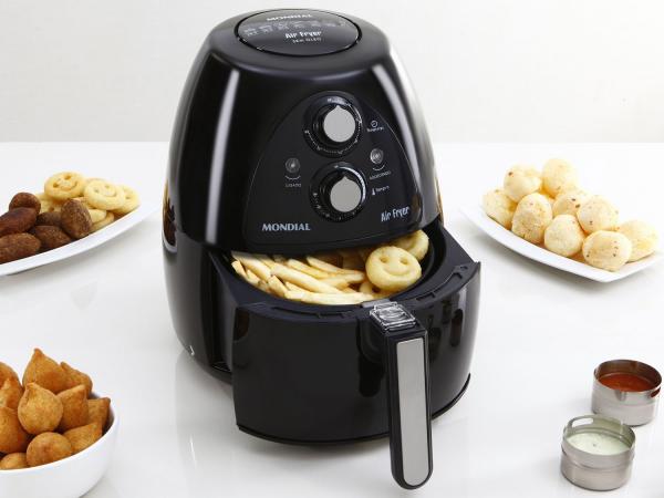 Tudo sobre 'Fritadeira Elétrica Air Fryer/Sem Óleo Mondial - AF-05 2,7L Timer'