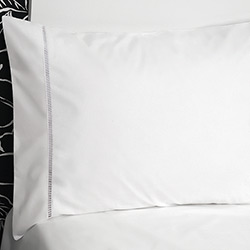 Fronha para Body Pillow Ponto Palito 50x150cm Percal 233 Fios - Branca - Plumasul