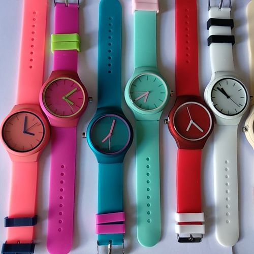 Kit 10 Relógios Feminino Coloridos Unissex