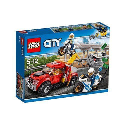 Lego CITY Caminhao Reboque em Dificuldades 60137