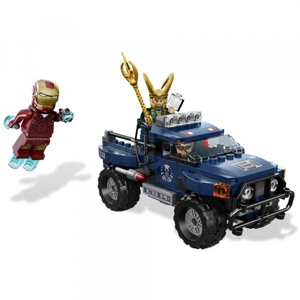 Tudo sobre 'LEGO Super Heroes - Fuga Cubo Cósmico Loki - 6867'