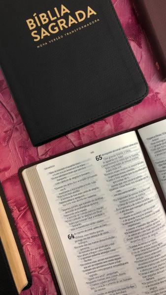 Livro - Bíblia NVT - LUXO