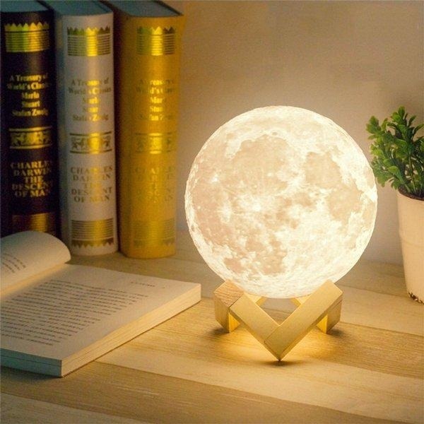 Luminária Lua Cheia 10 Cm 3d Abajur Led Relevo - Branco - Coisaria