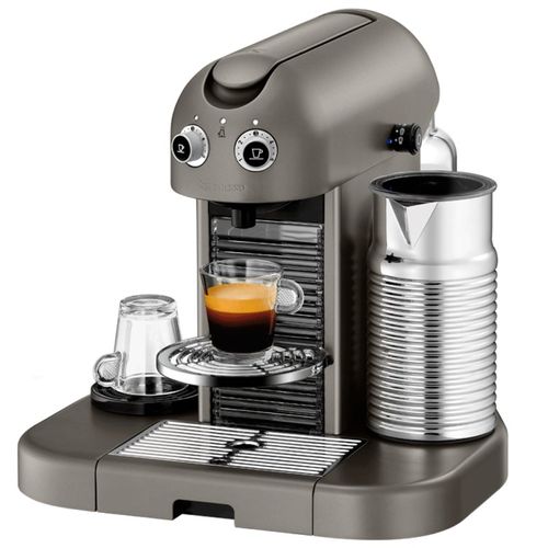 Máquina de Café Nespresso Gran Maestria Titanium 220v com Aeroccino