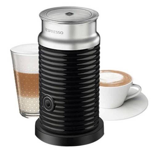Máquina de Café Nespresso Inissia Preta 110v com Aeroccino 3 Refresh