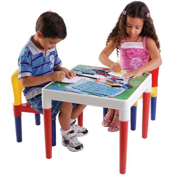 Mesa Infantil Escolar com Duas Cadeiras 9068 - Bell Toy