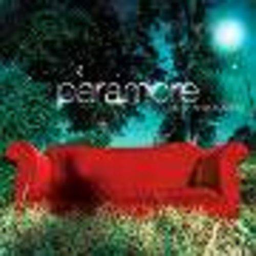 Tudo sobre 'Paramore - All We Know Is Falling'