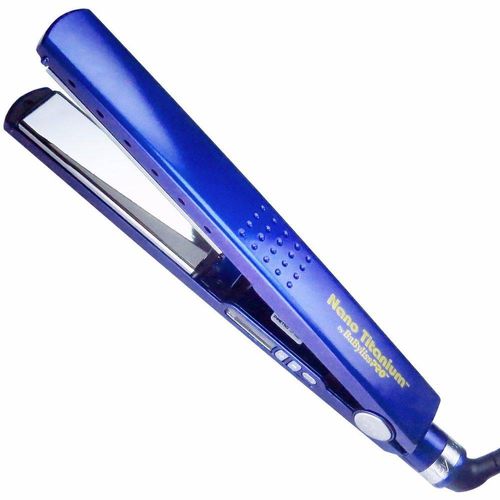 Prancha Babyliss Pro Nano Titanium Fruta Cor By Roger 1+1/4'' - 220V