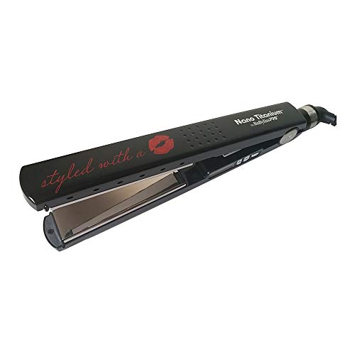 Prancha Nano Titanium Babyliss Pro By Roger Style With a Kiss 1+1/4