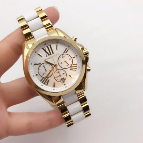 Relógio Michael Kors Mk5743 Bradshaw Dourado Branco Algarismo Romano