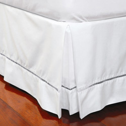 Tudo sobre 'Saia P/ Cama Box Casal Ponto Palito 138x188x32cm - Branco - Plumasul'