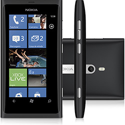 Smartphone Nokia Lumia 800 Desbloqueado Claro - Preto GSM Tela Curva 3.7" AMOLED Processador 1.4GHz 3G Wi-Fi Câmera 8 MP com Dual-LED Flash e Lente Carl Zeiss Memória Interna de 16GB e Grátis 7GB de Armazenamento no Sky Drive