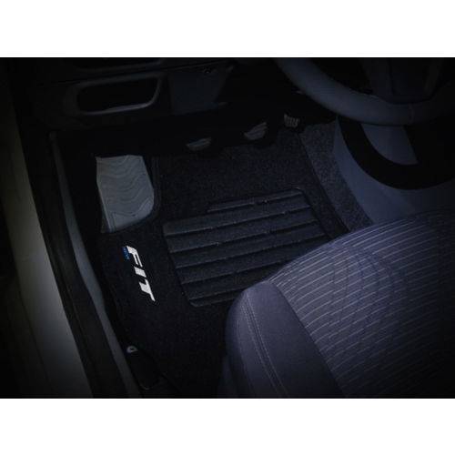Tudo sobre 'Tapete Carpete Preto Honda New Fit 2009 a 2015 - Personalizado com Logo Bordado Nos Tapetes Frontais'