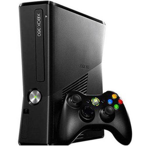 Xbox 360 Slim 4gb + Joga na Live + Controle Fear