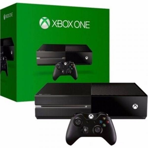 Xbox One 500 GB + 1 Jogo - Microsoft