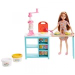 Ficha técnica e caractérísticas do produto Barbie Cozinheira Stacie Estacao de Doce Frh74 Mattel